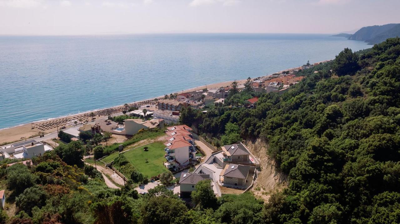 Villa Vrachos Luxury Living Bagian luar foto