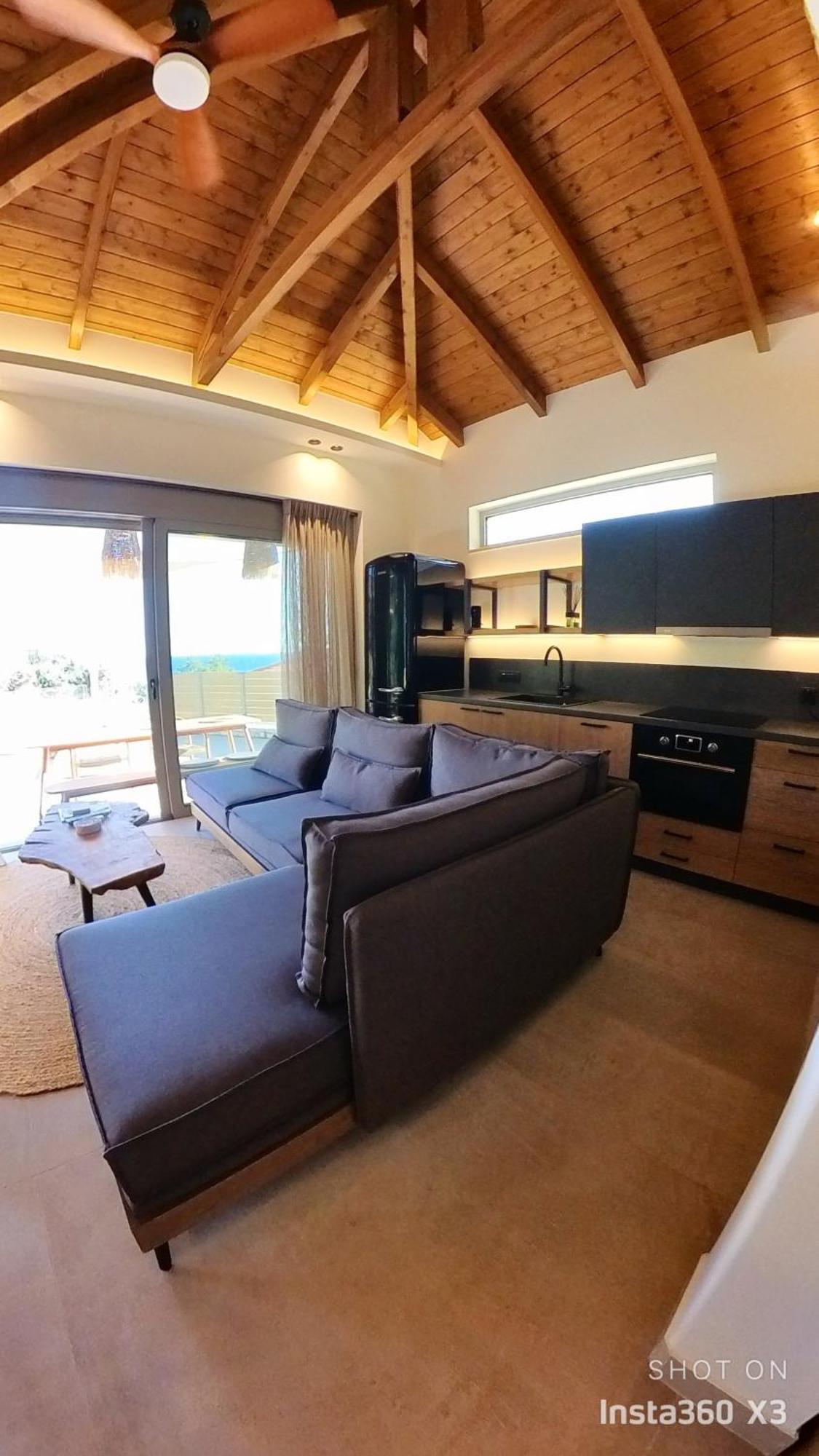 Villa Vrachos Luxury Living Bagian luar foto