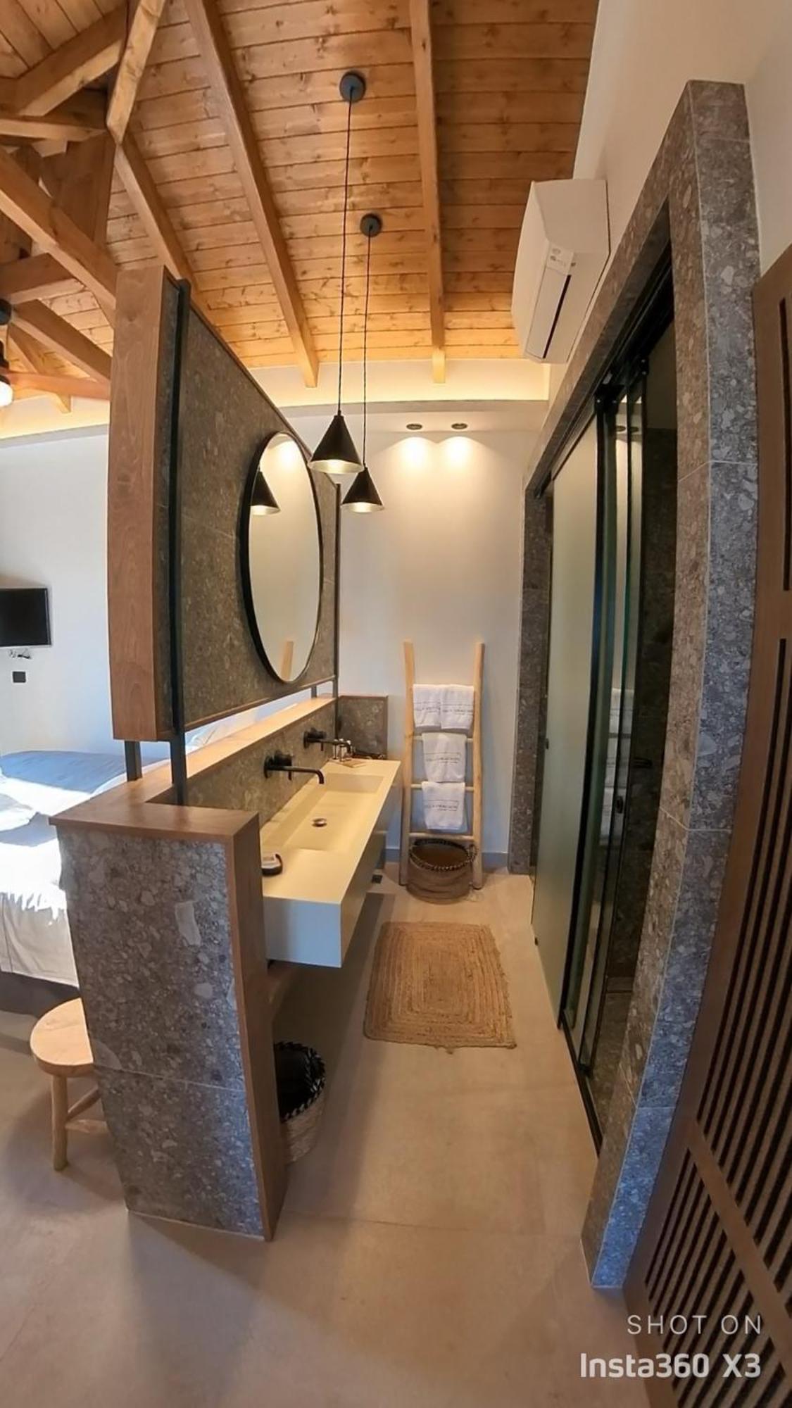 Villa Vrachos Luxury Living Bagian luar foto