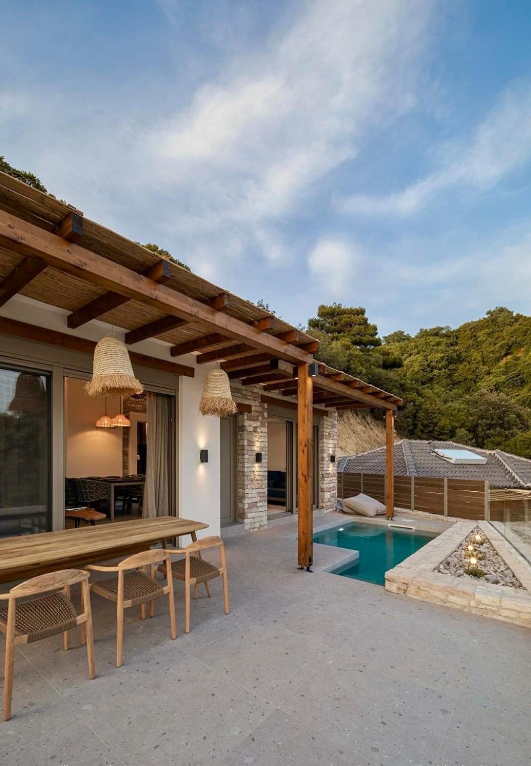 Villa Vrachos Luxury Living Bagian luar foto